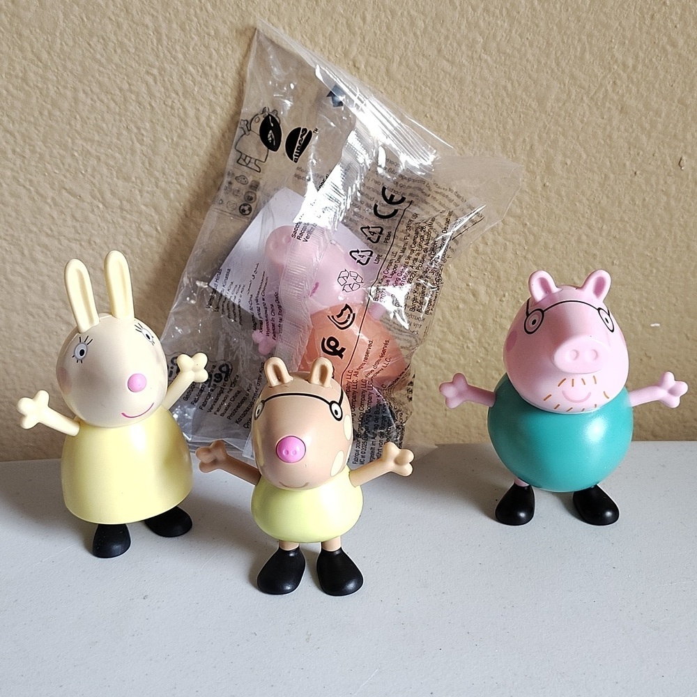 Burger King Set Of 4 Collectible Toys-Peppa Pig (NEW), Rebecca, Pedro & Daddy